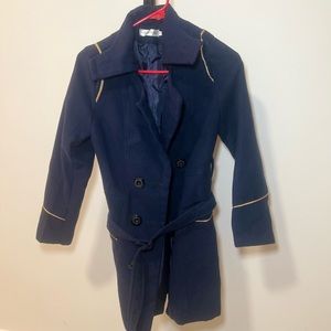 women's coat for cold weather size m small with only 1 position it is like new